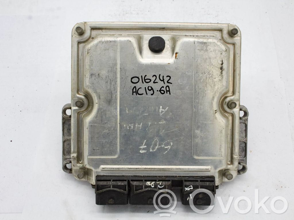 Peugeot 607 Engine control unit/module 