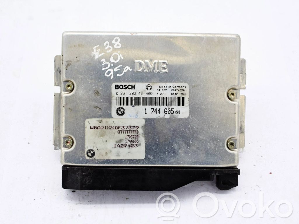 BMW 7 E38 Engine control unit/module 