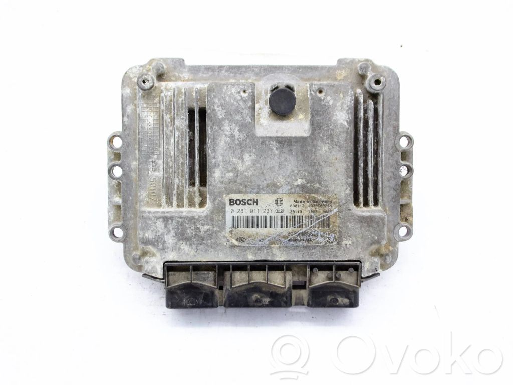 Nissan Primera Engine control unit/module 