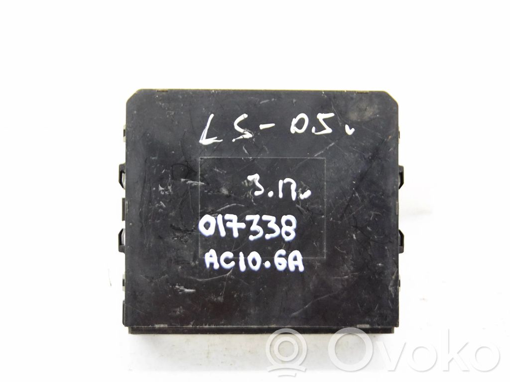 Lexus LS 430 Door control unit/module 