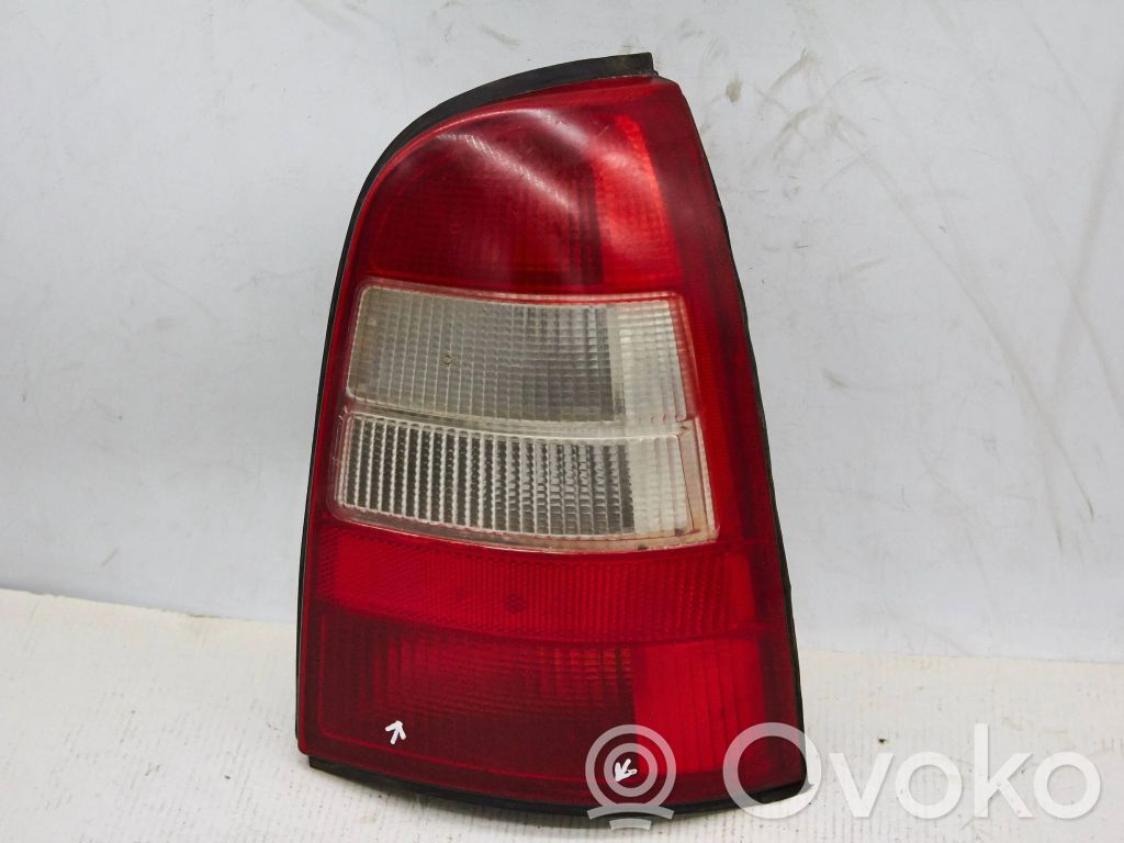 Opel Vectra B Lampă spate în caroserie 