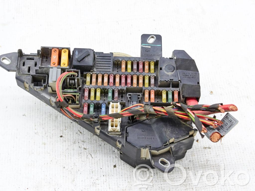 BMW 5 E60 E61 Fuse module 