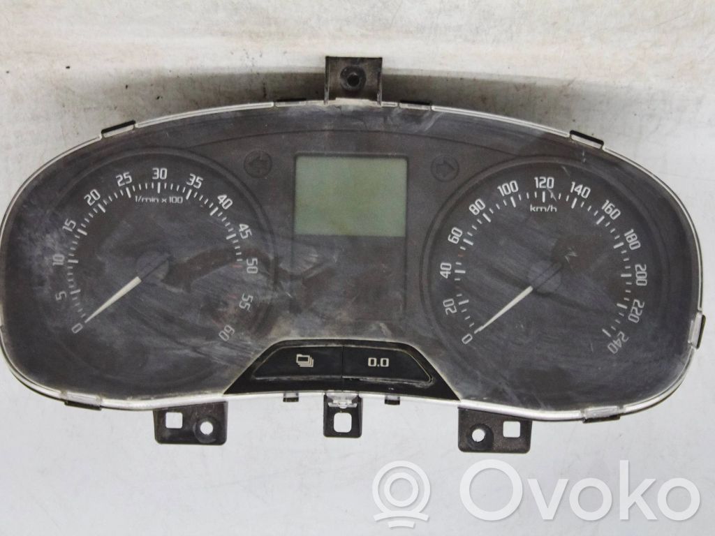 Skoda Praktik (5J8) Vitezometru (grup de instrumente) 