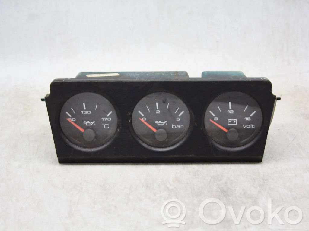 Audi 80 90 S2 B4 Muu kojelauta 