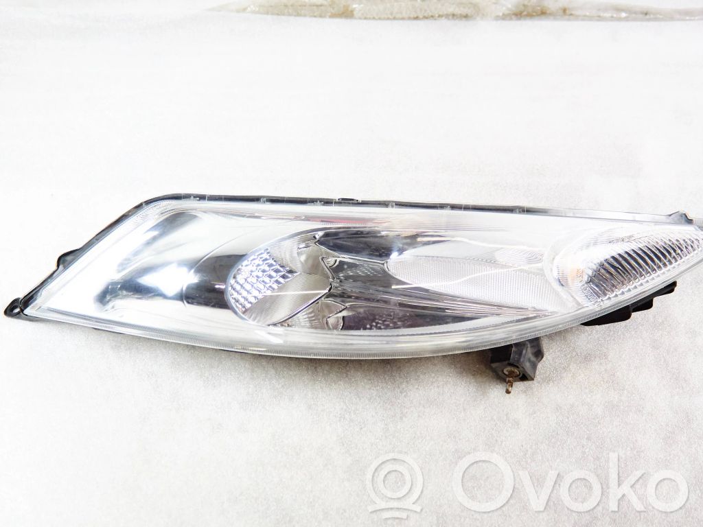 Nissan Juke I F15 Lampa przednia 
