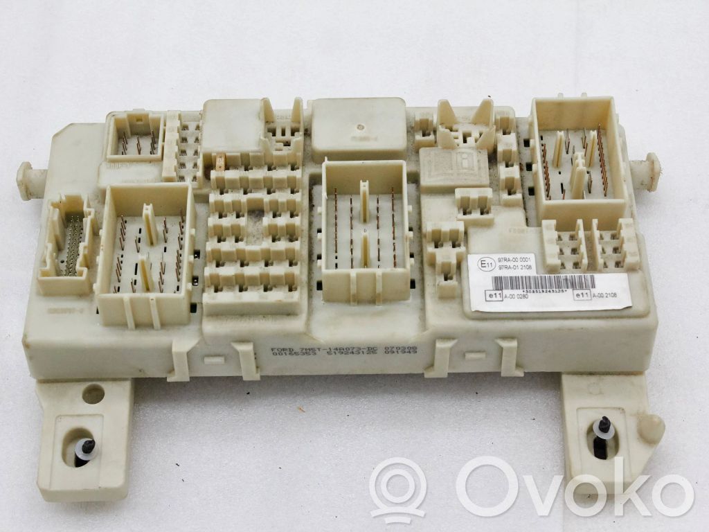Módulo de fusible   7M5T14A073DC