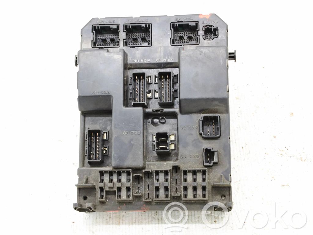 Peugeot 307 Comfort/convenience module 