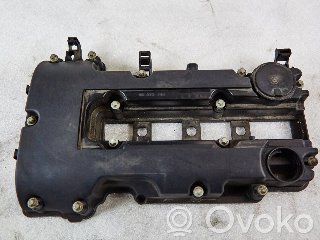 Opel Astra J Ventildeckel 