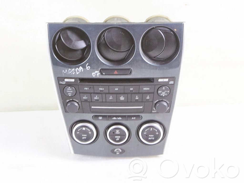 Radio/CD/DVD/GPS-pääyksikkö   GP9E66DSX,CQEM45701A,GR1A66DSX
