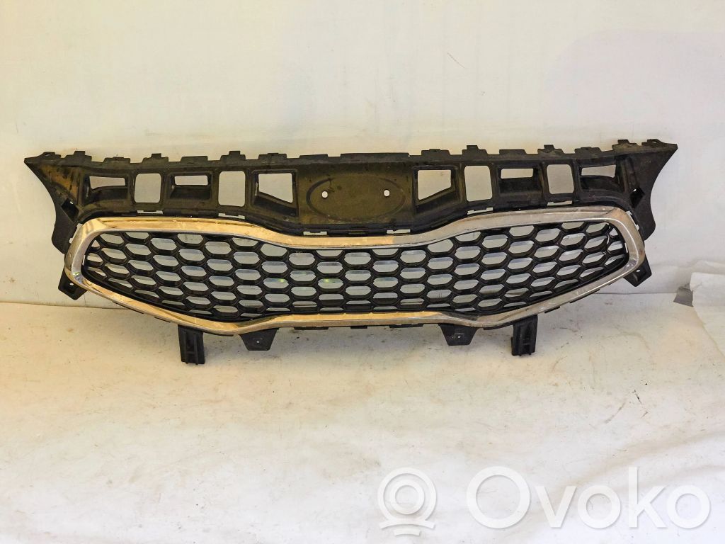 KIA Ceed Front bumper upper radiator grill 