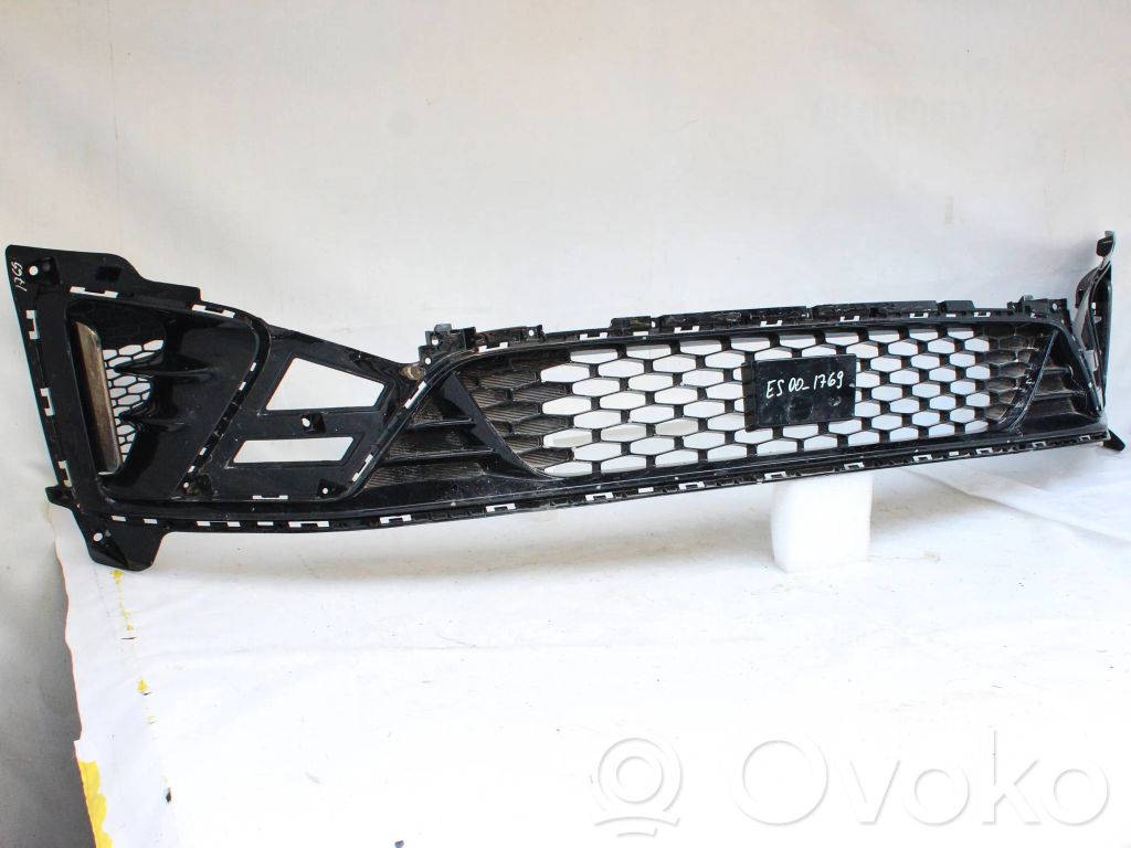 KIA Ceed Front bumper lower grill 