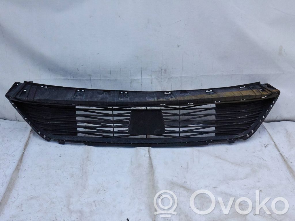 KIA Ceed Apakšējais režģis (trīsdaļīgs) 