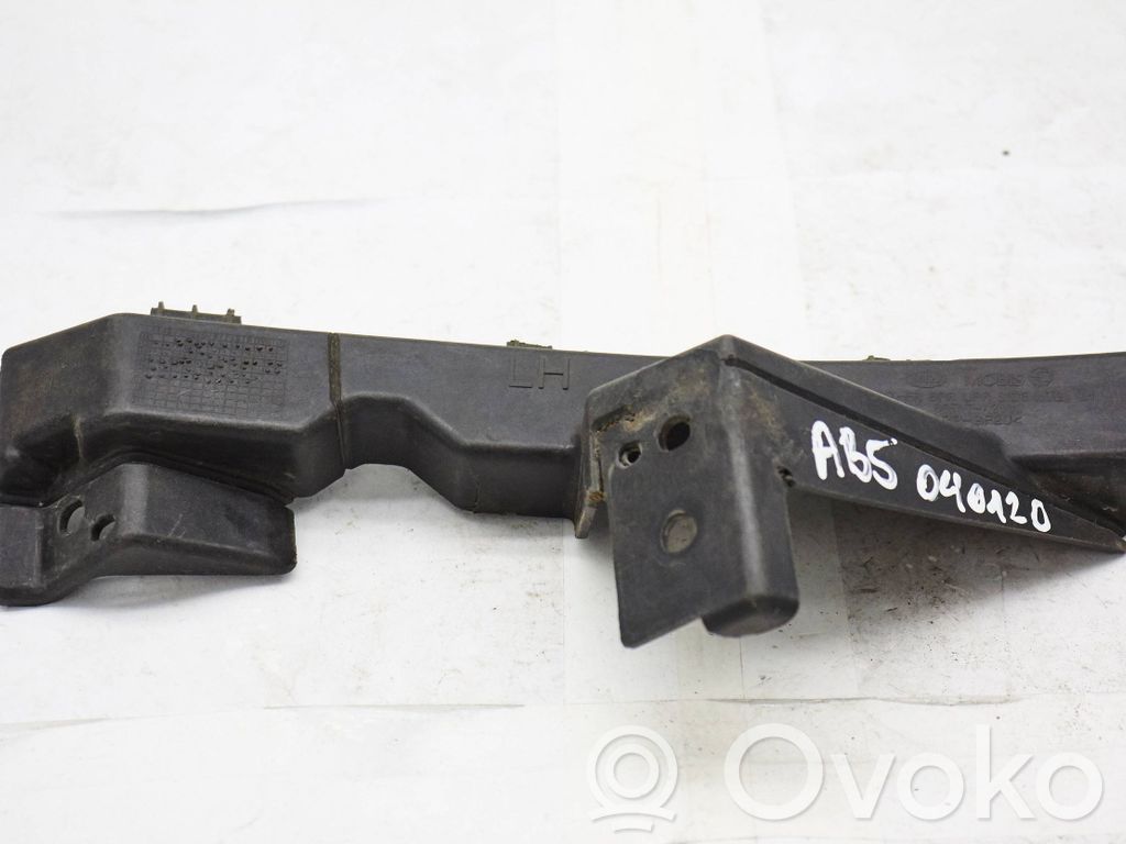 KIA Ceed Front bumper mounting bracket 