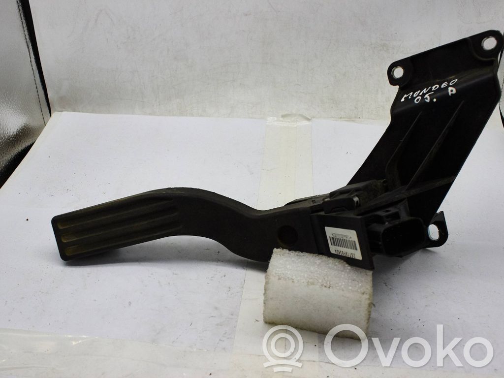 Ford Mondeo Mk III Accelerator throttle pedal 