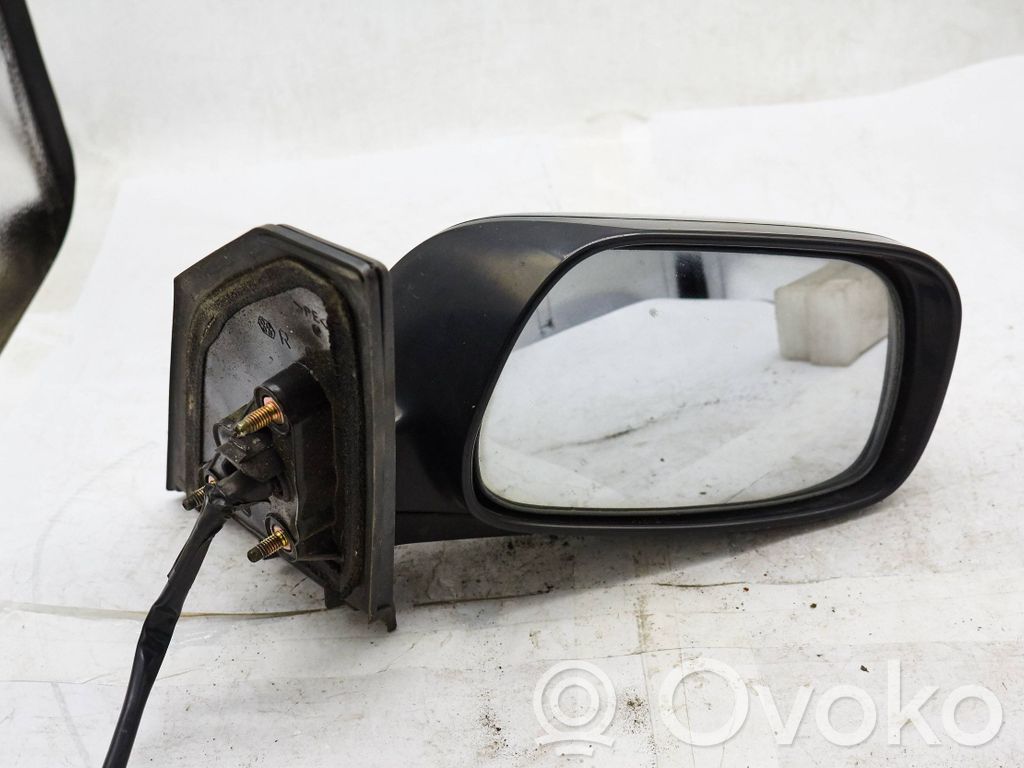 Toyota Corolla E120 E130 Front door electric wing mirror 