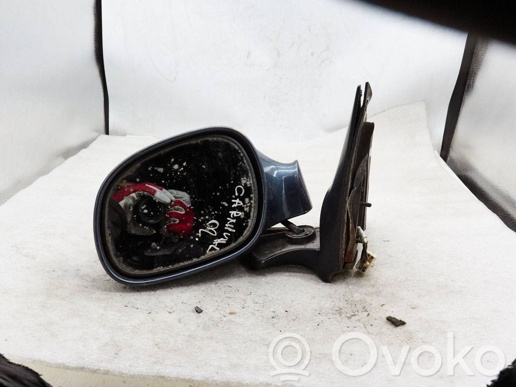 KIA Carnival Front door electric wing mirror 