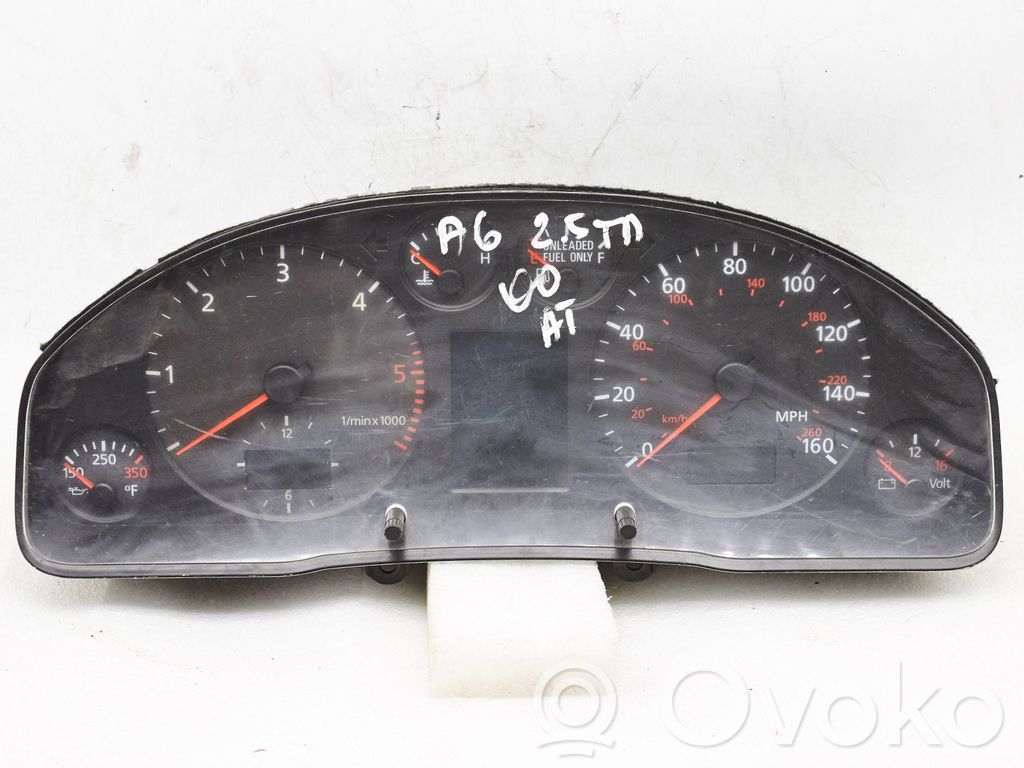 Audi A6 S6 C5 4B Tachimetro (quadro strumenti) 