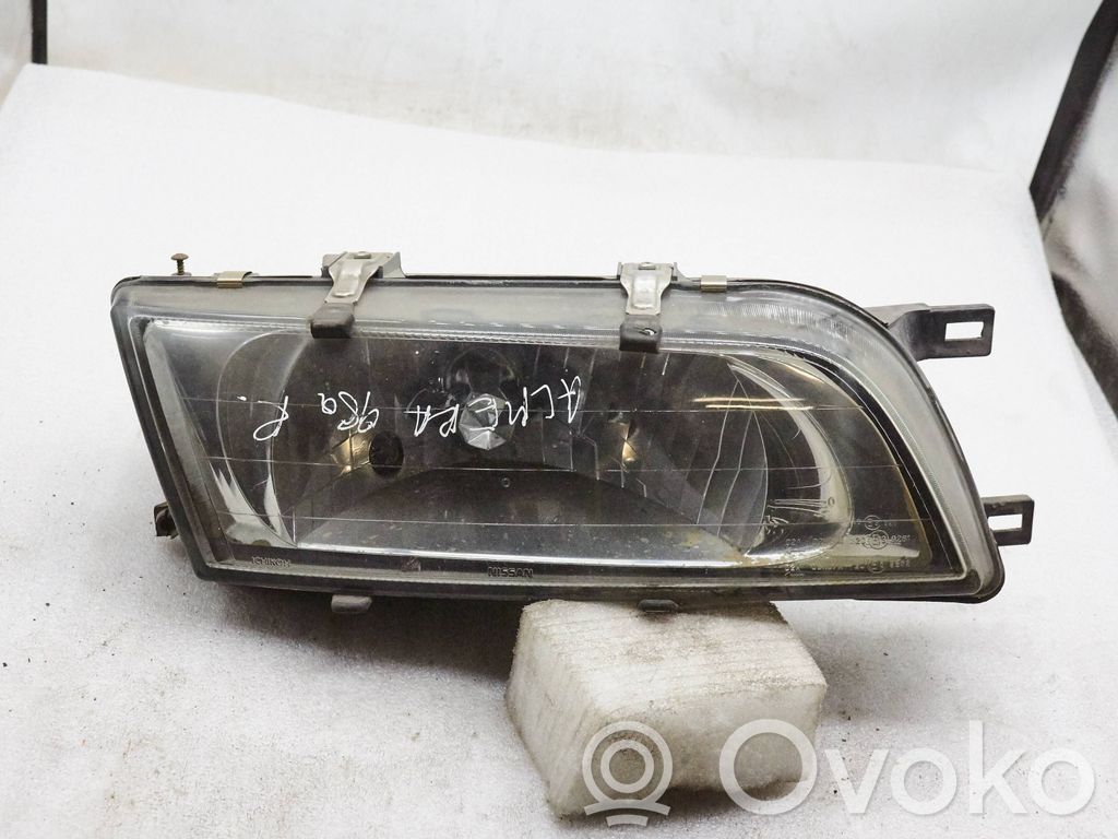 Nissan Almera Priekšējais lukturis 