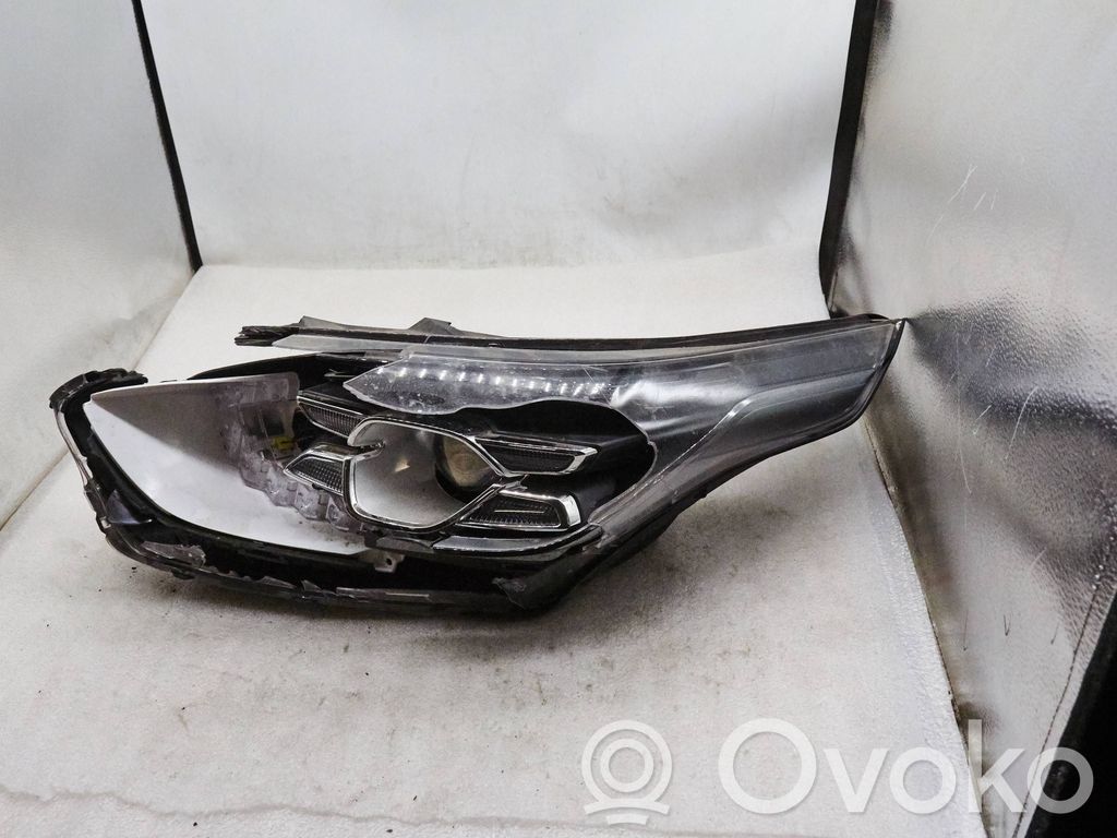 KIA Ceed Headlight/headlamp 