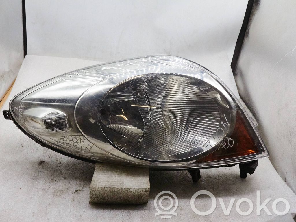 Nissan Note (E11) Headlight/headlamp 