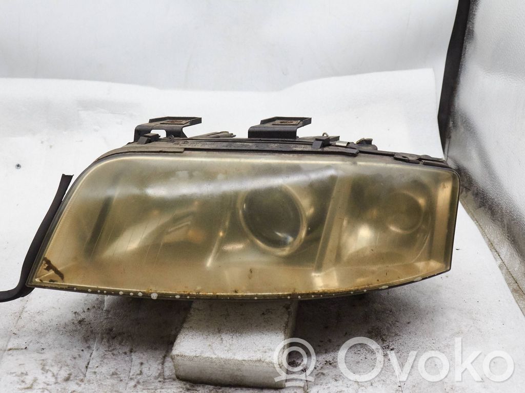 Audi A6 S6 C5 4B Scheinwerfer 