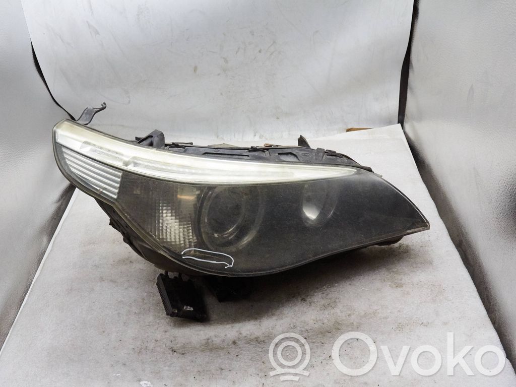 BMW 5 E60 E61 Lampa przednia 