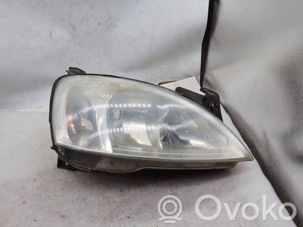 Opel Corsa C Phare frontale 