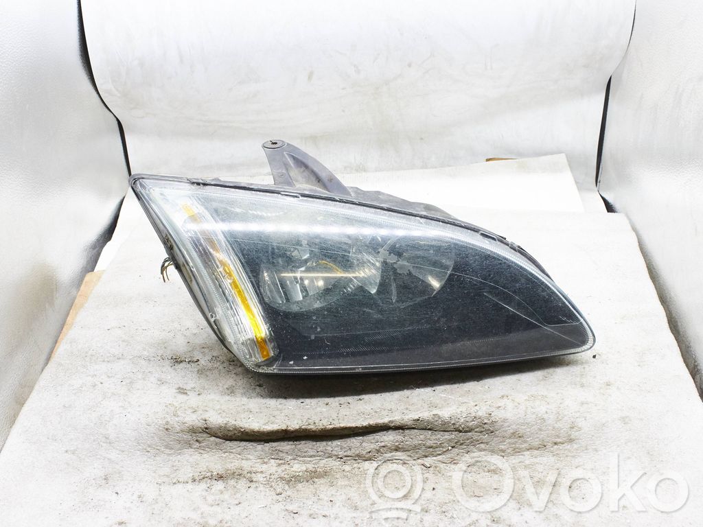 Ford Focus Headlight/headlamp 