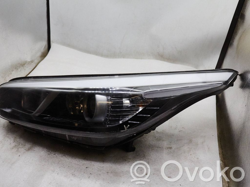 KIA Ceed Headlight/headlamp 