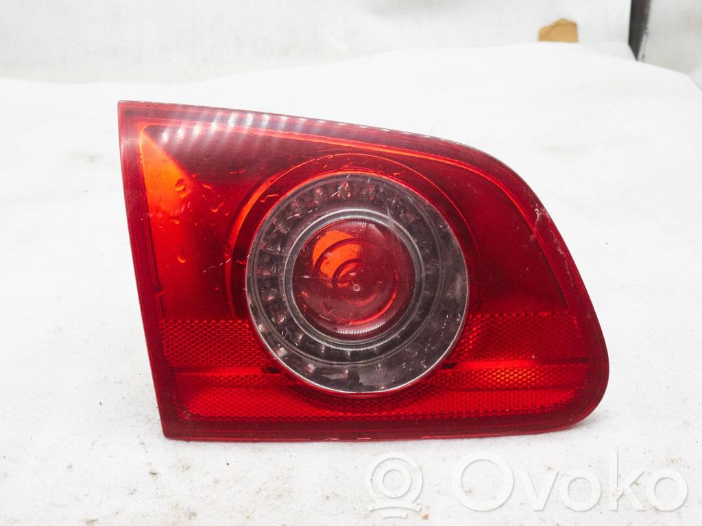 Volkswagen PASSAT B6 Luci posteriori del portellone del bagagliaio 