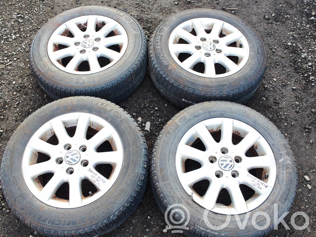 Volkswagen PASSAT B6 Felgi aluminiowe R15 