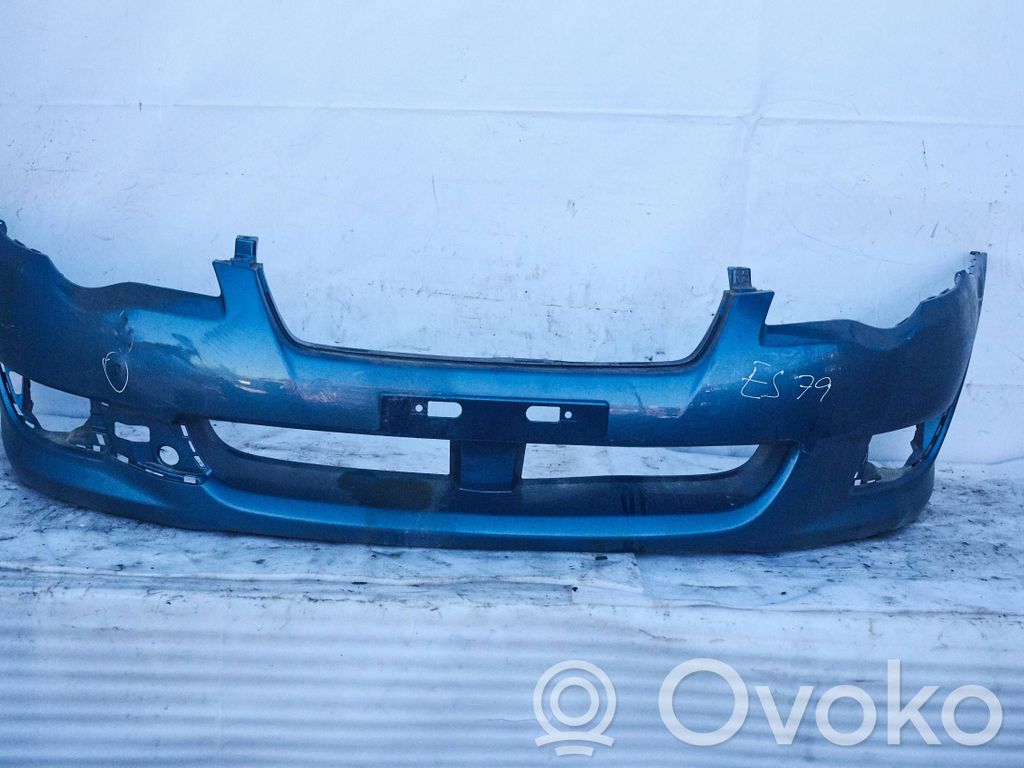 Subaru Legacy Parachoques delantero 