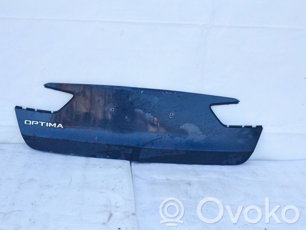 KIA Optima Tailgate trim 