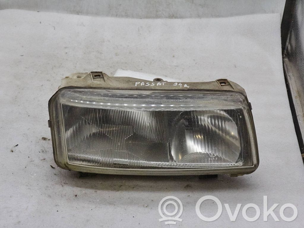 Volkswagen PASSAT B4 Lampa przednia 