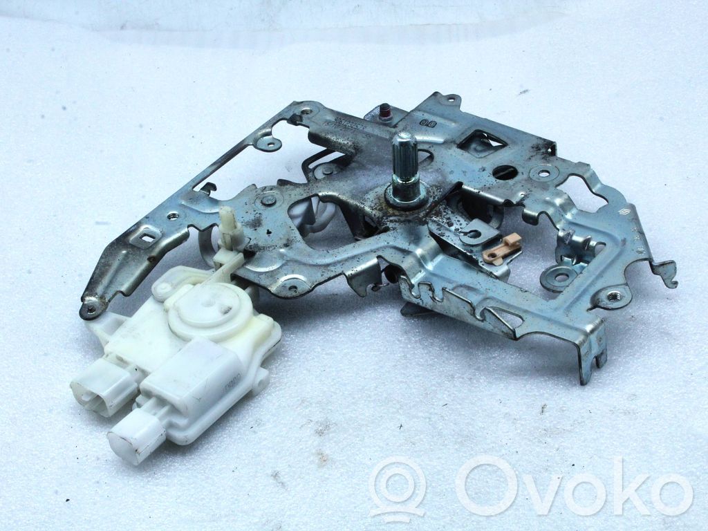 Renault Master III Rear door lock 
