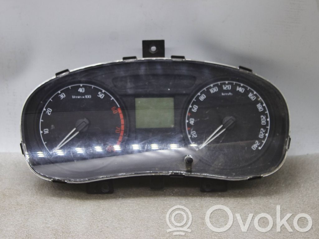 Skoda Fabia Mk2 (5J) Vitezometru (grup de instrumente) 