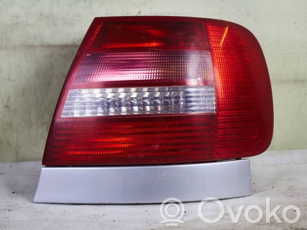 Audi A4 S4 B6 8E 8H Luci posteriori 
