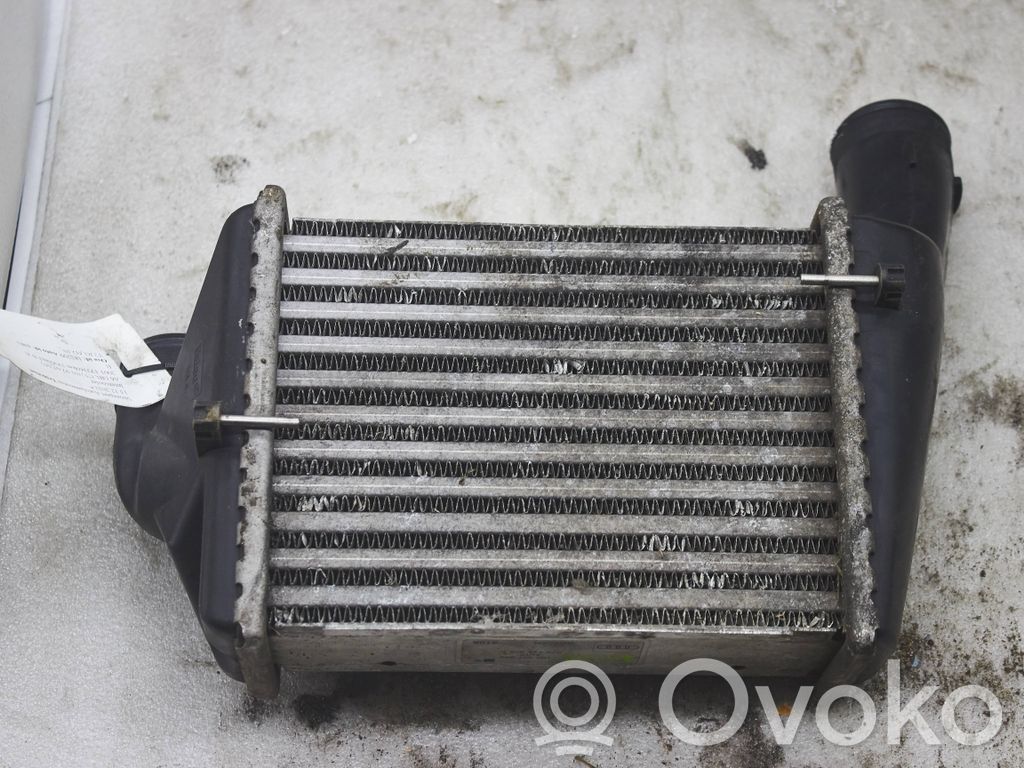 Audi A6 S6 C5 4B Interkūlerio radiatorius 