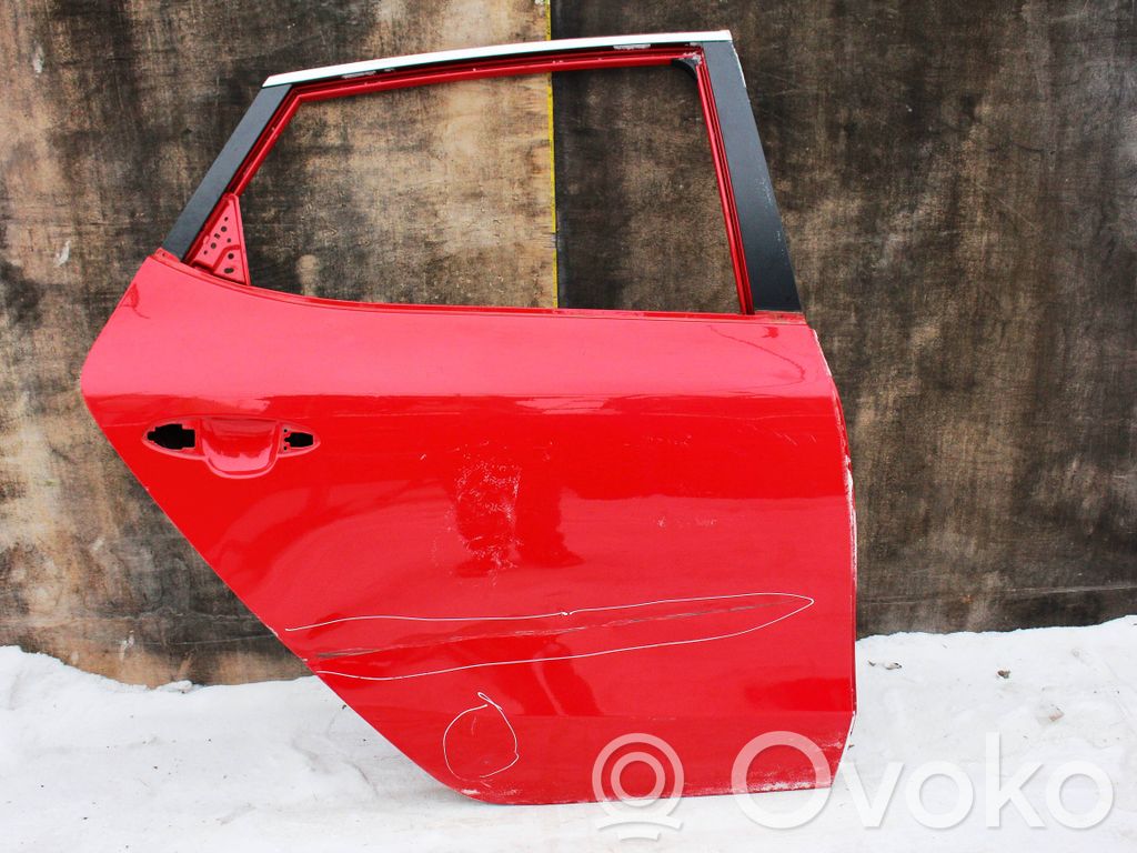 KIA Ceed Galinės durys 