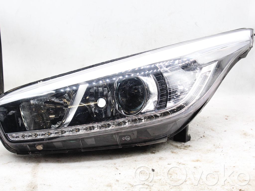 KIA Ceed Headlight/headlamp 