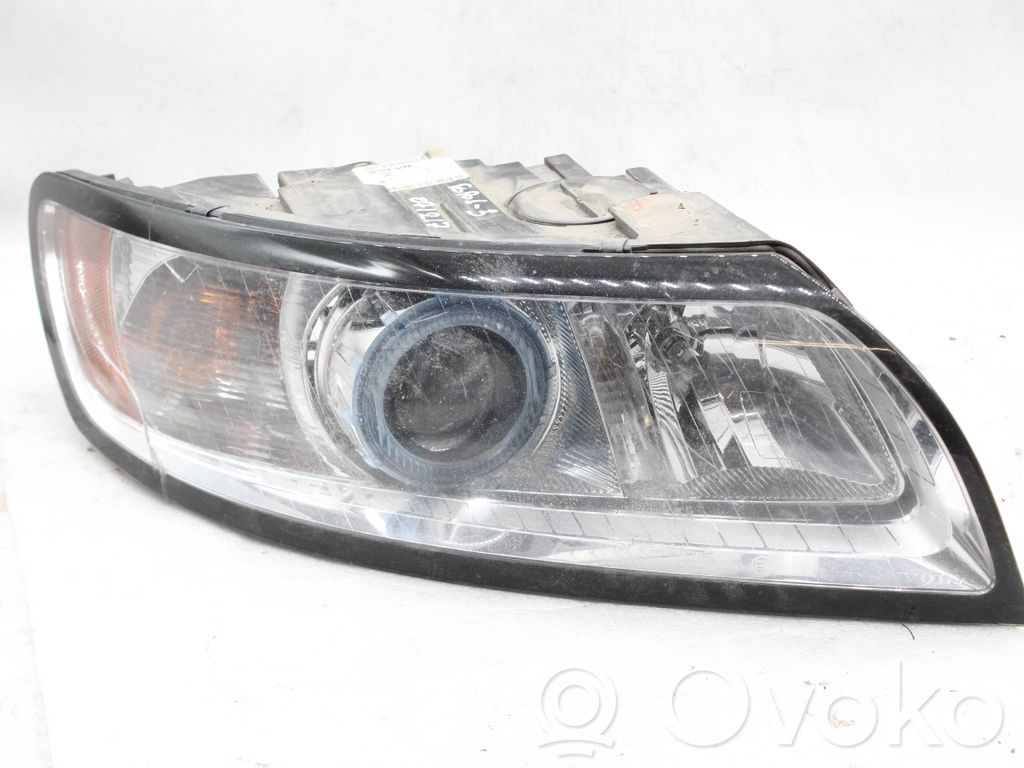 Volvo V50 Lampa przednia 