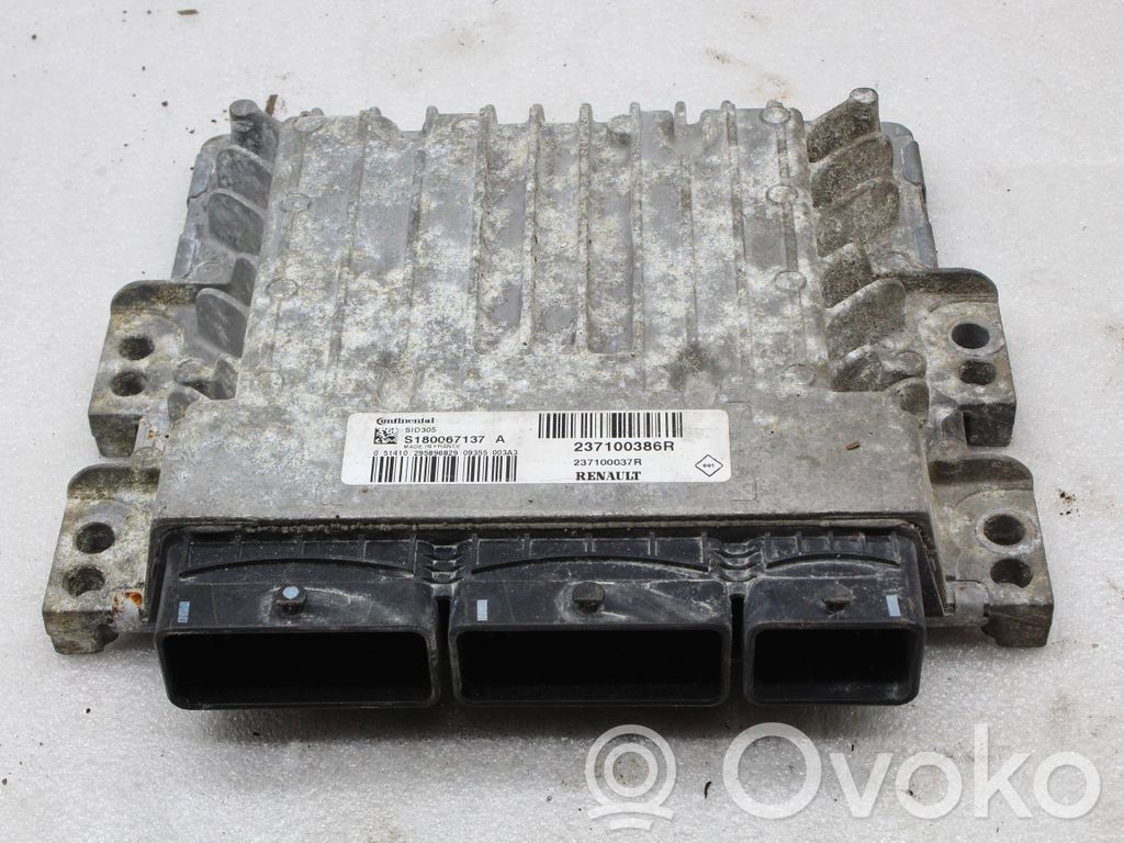 Renault Megane III Engine control unit/module 