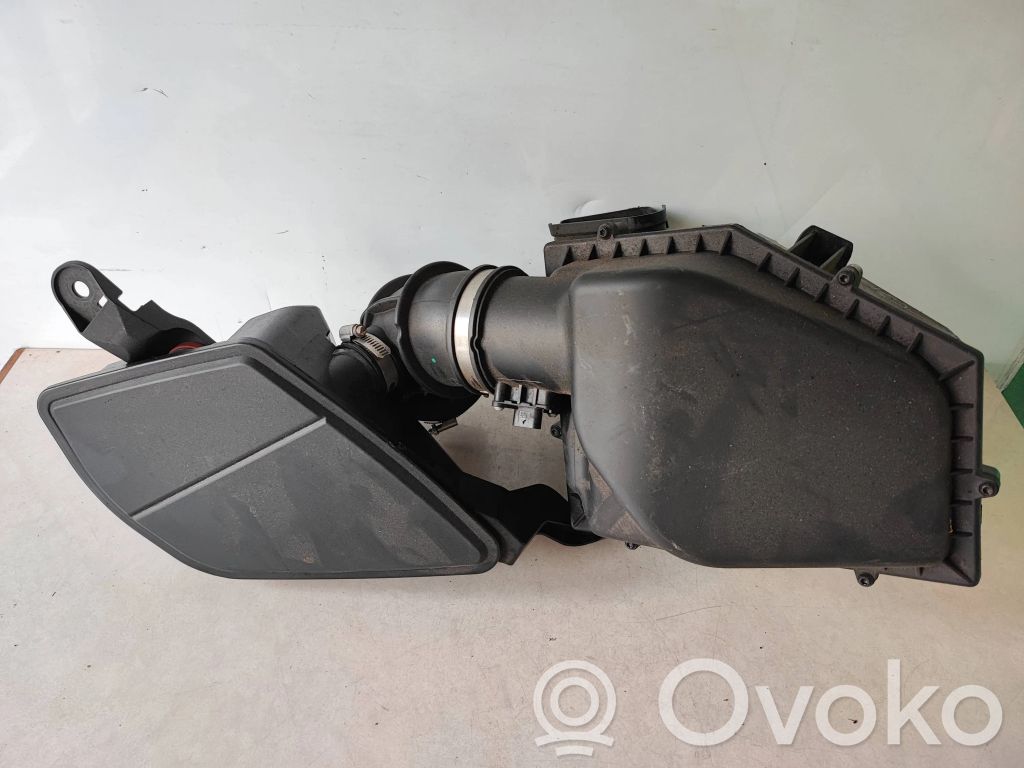 BMW 5 G30 G31 G38 Cutie filtru aer 