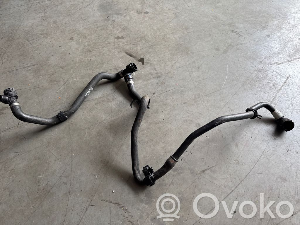 BMW i4 Engine coolant pipe/hose 