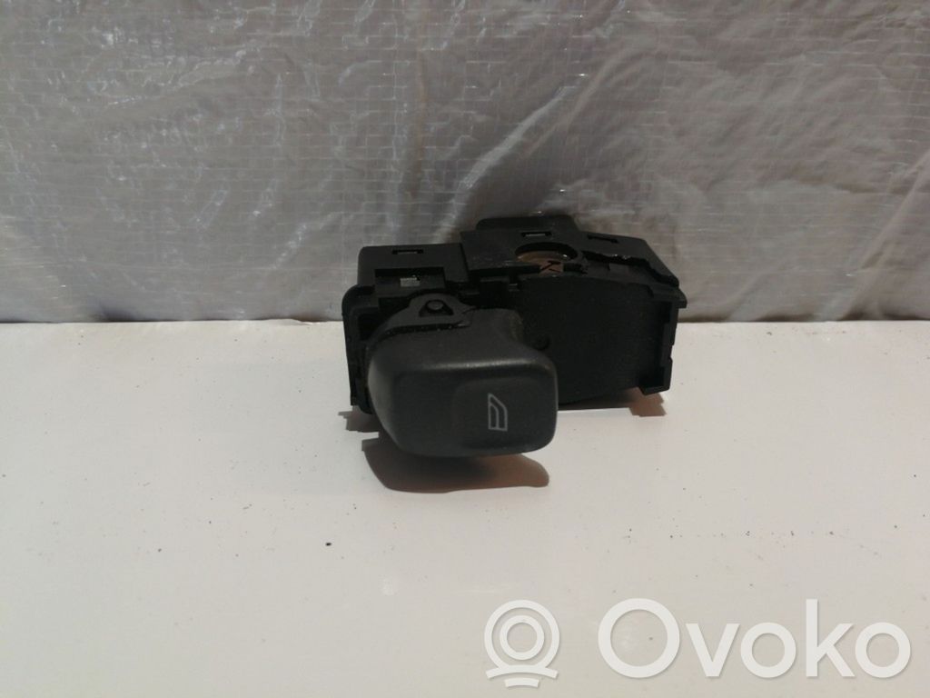 Electric window control switch   9472275,00W453