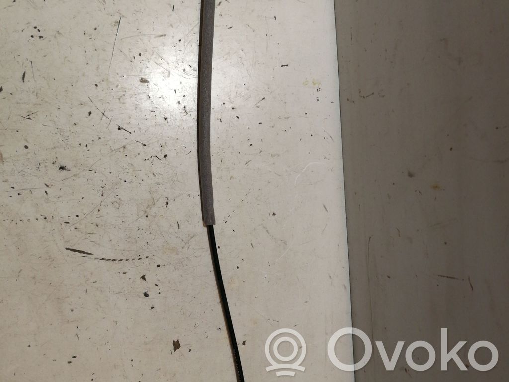 Volvo V70 Línea de cable de puerta trasera 