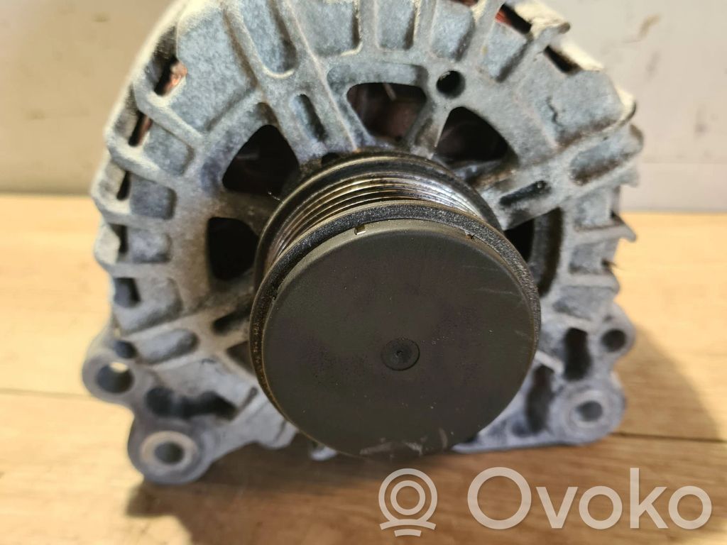 Volkswagen Golf VI Alternator 