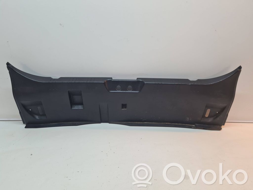 BMW 5 E60 E61 Bagažinės slenksčio apdaila 
