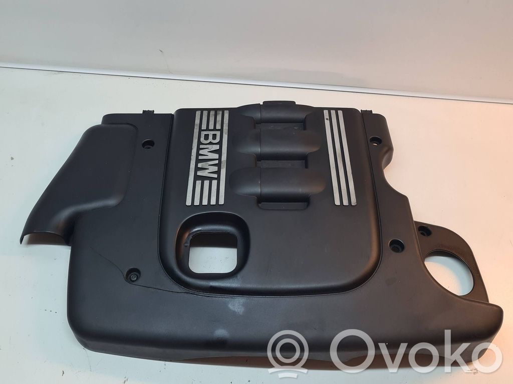 BMW 5 E60 E61 Variklio dangtis (apdaila) 