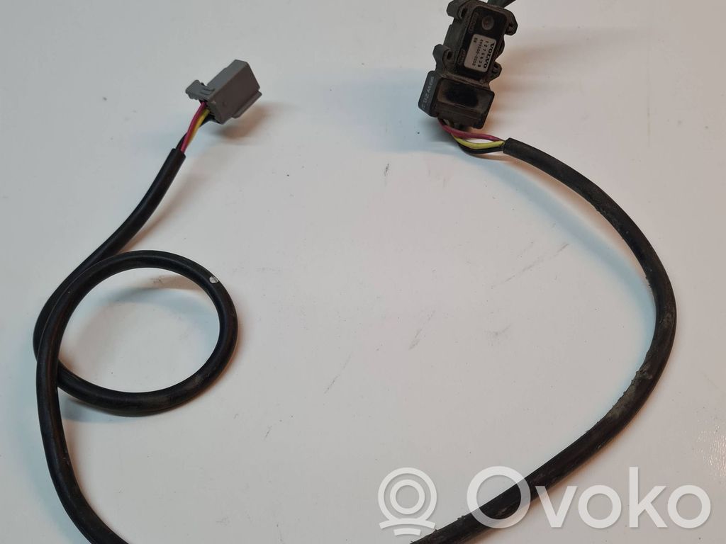 Volvo C70 Fuel tank valve 